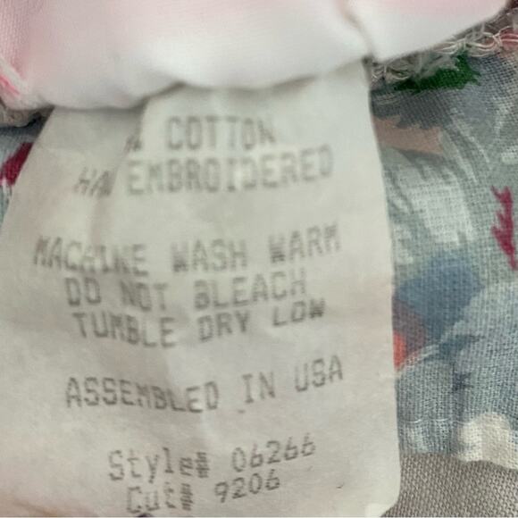 Vintage Allison Rose By Dragon Fly Cabbage Rose Lace Eyelet Romper size medium - Picture 7 of 10